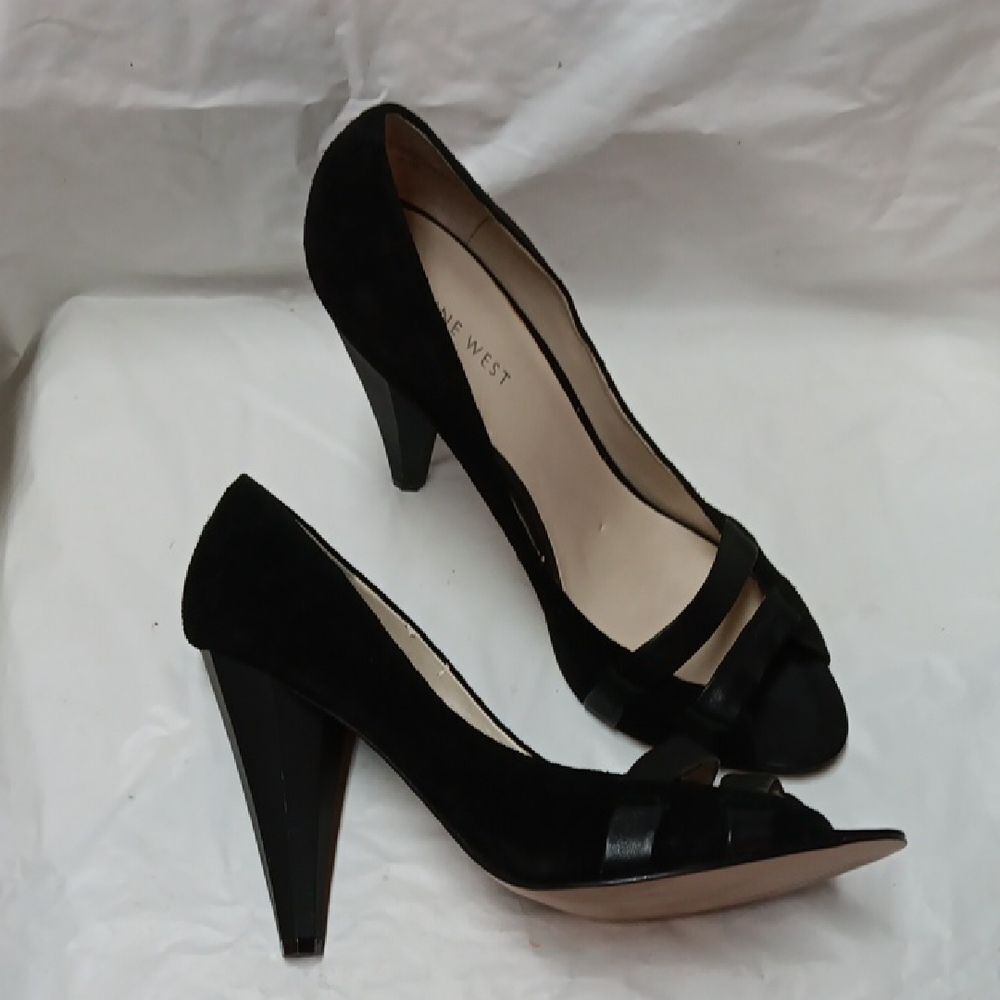 Nine West Black Peep-Toe Heels Womens 8.5M